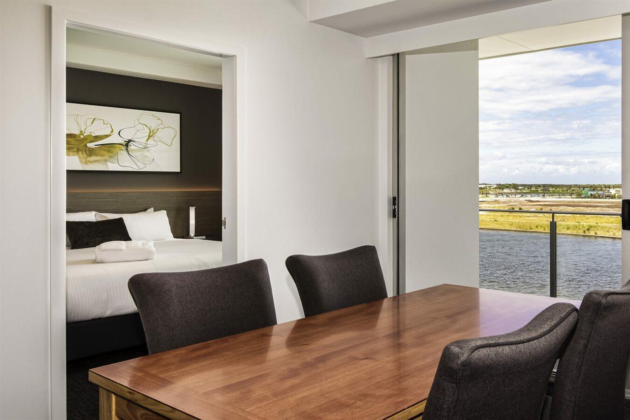 Mercure Sunshine Coast Kawana Waters Exterior foto